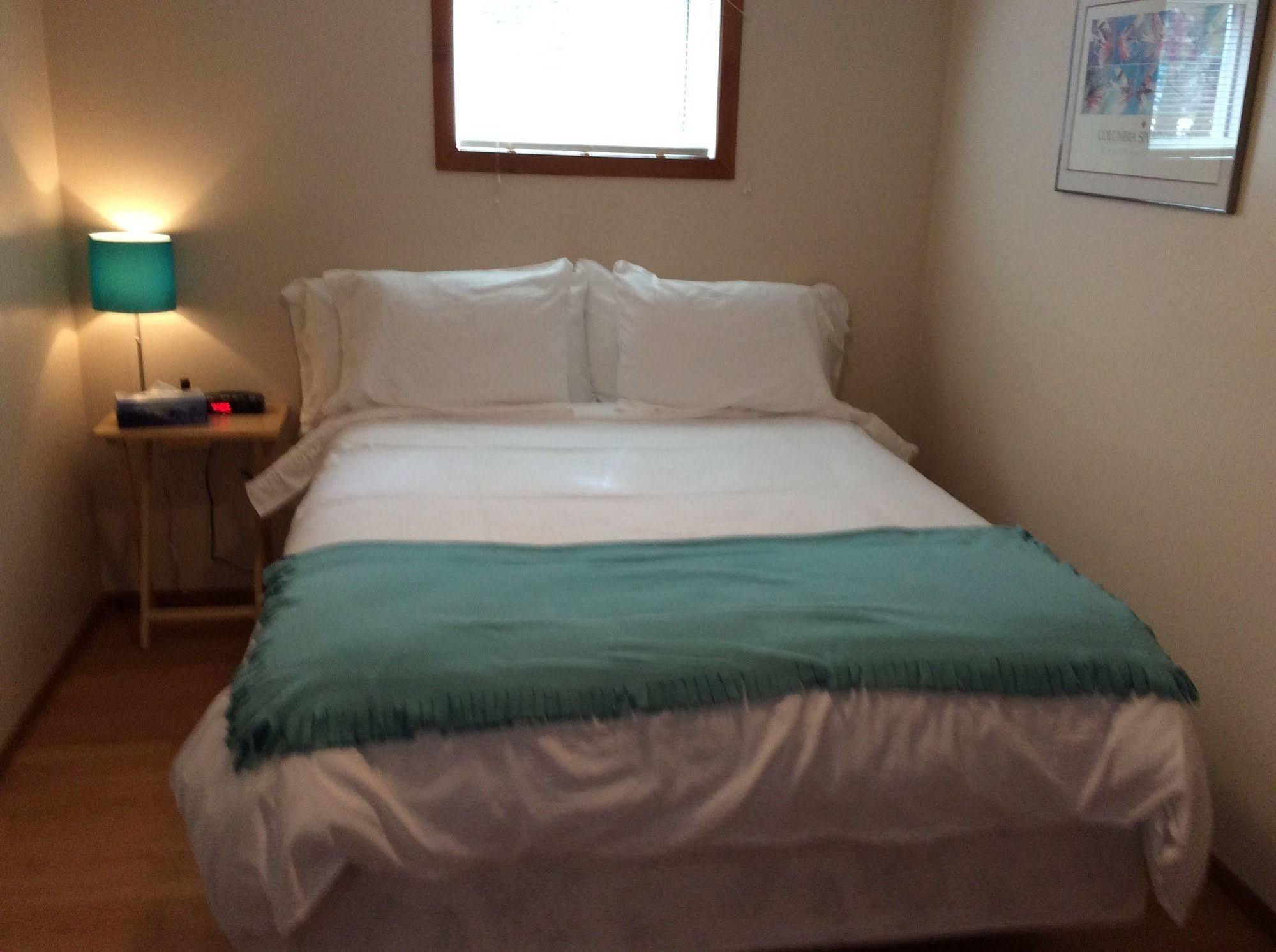 N' This On The Bay -Vacation Suite Уиартон Экстерьер фото